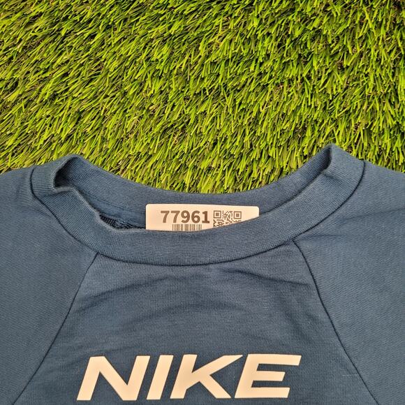 NIKE Cropped Sweatshirt Womens Large 20x17 Blue Dri-Fit - Picture 11 of 13